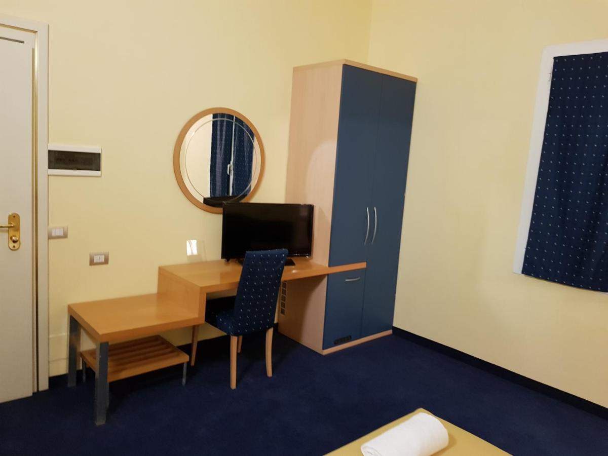 Hotel Le Cardinal Bastiglia المظهر الخارجي الصورة